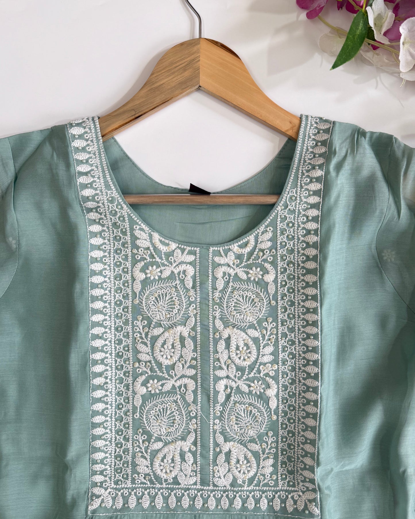 Light Pastel Green Kurta Set With Intricate White Thread Work