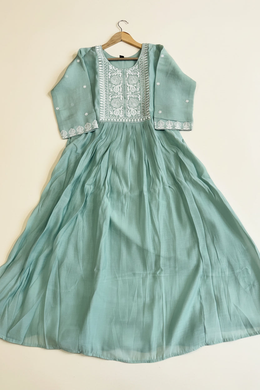 Light Pastel Green Kurta Set With Intricate White Thread Work