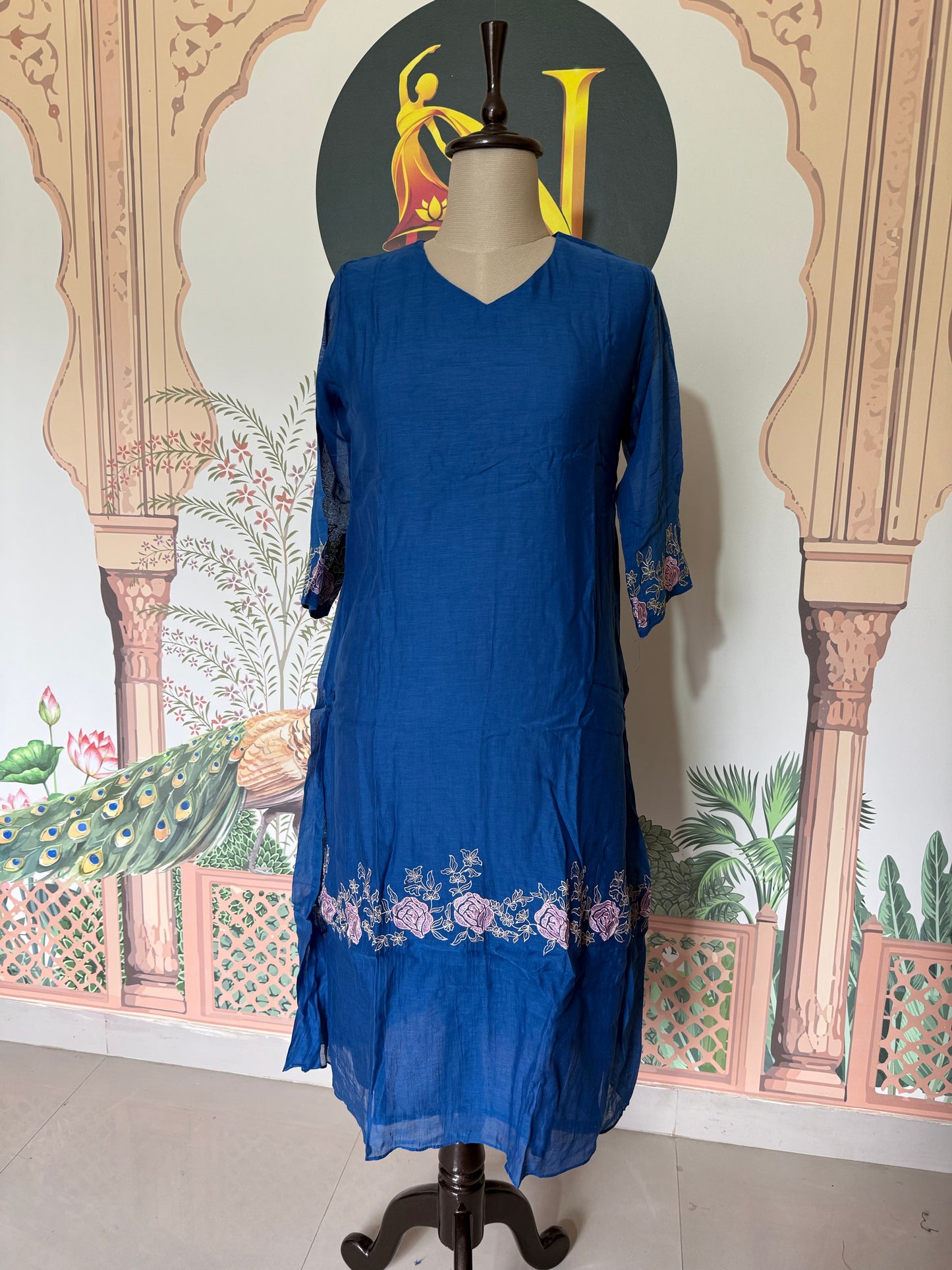 Mul Chanderi Salwar Suit With Thread Work