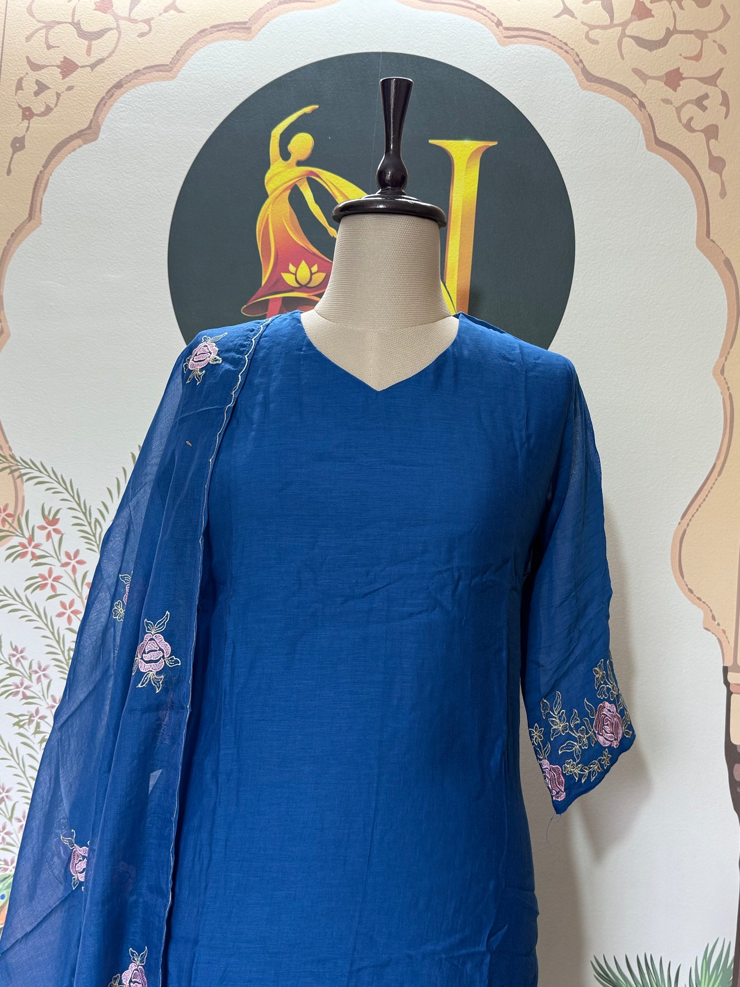 Mul Chanderi Salwar Suit With Thread Work